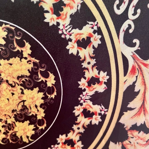 Silky Robe - Picture 3 of 4